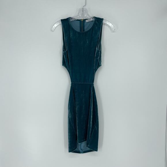 Tobi Sleeveless Bodycon Cutout Velvet Mini Dress Size Small - Picture 2 of 9